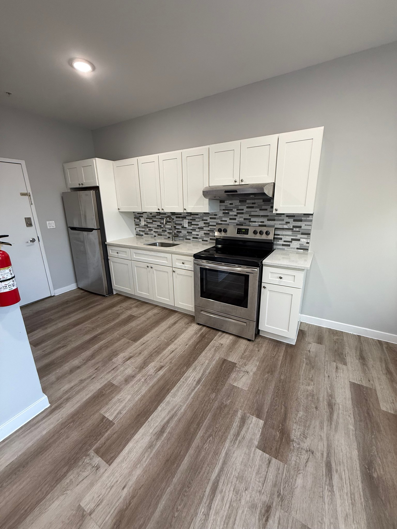 Paterson Apartment: 65 Auburn St
