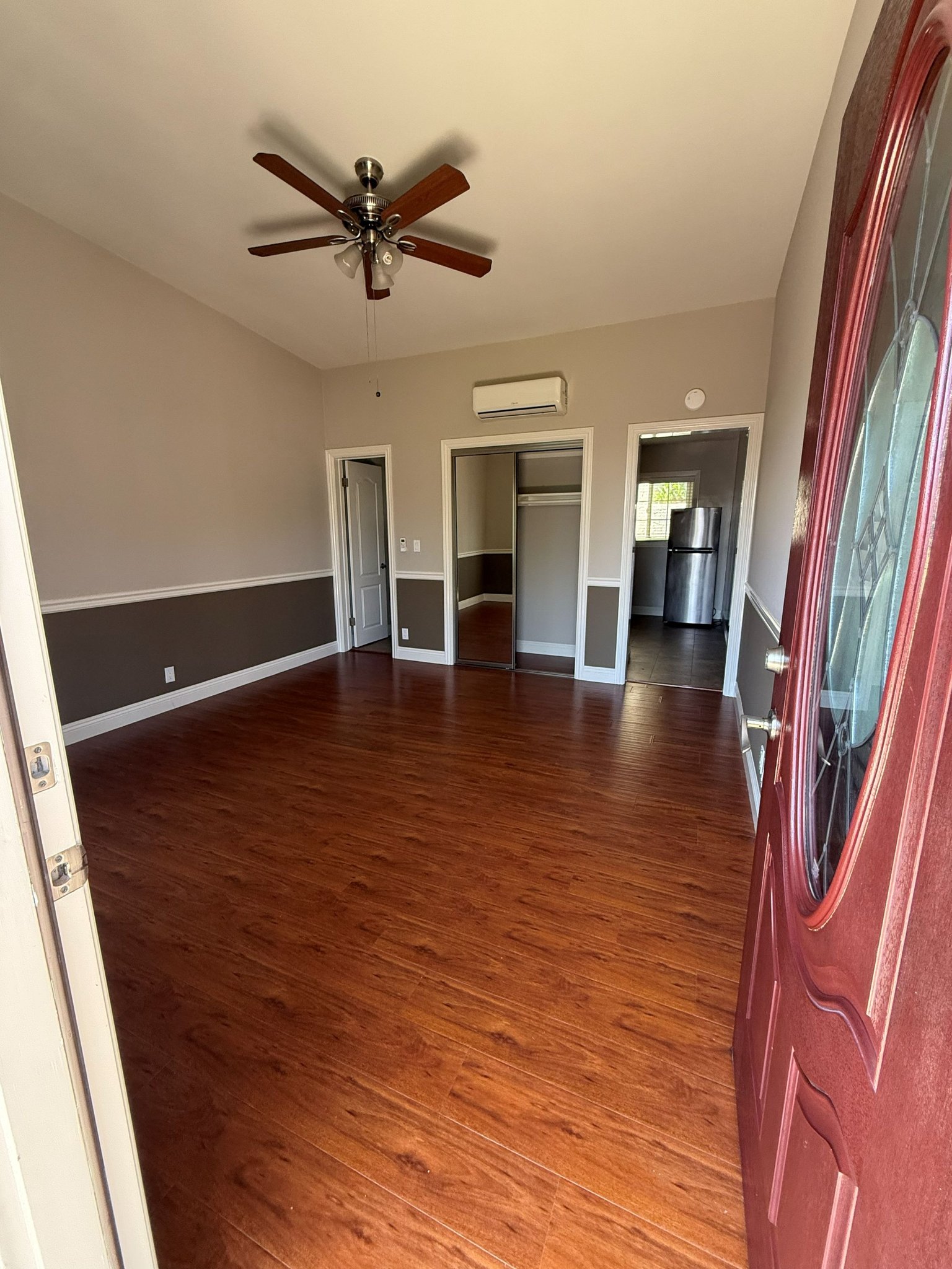 Pasadena Apartment: 276 S Sierra Madre Blvd