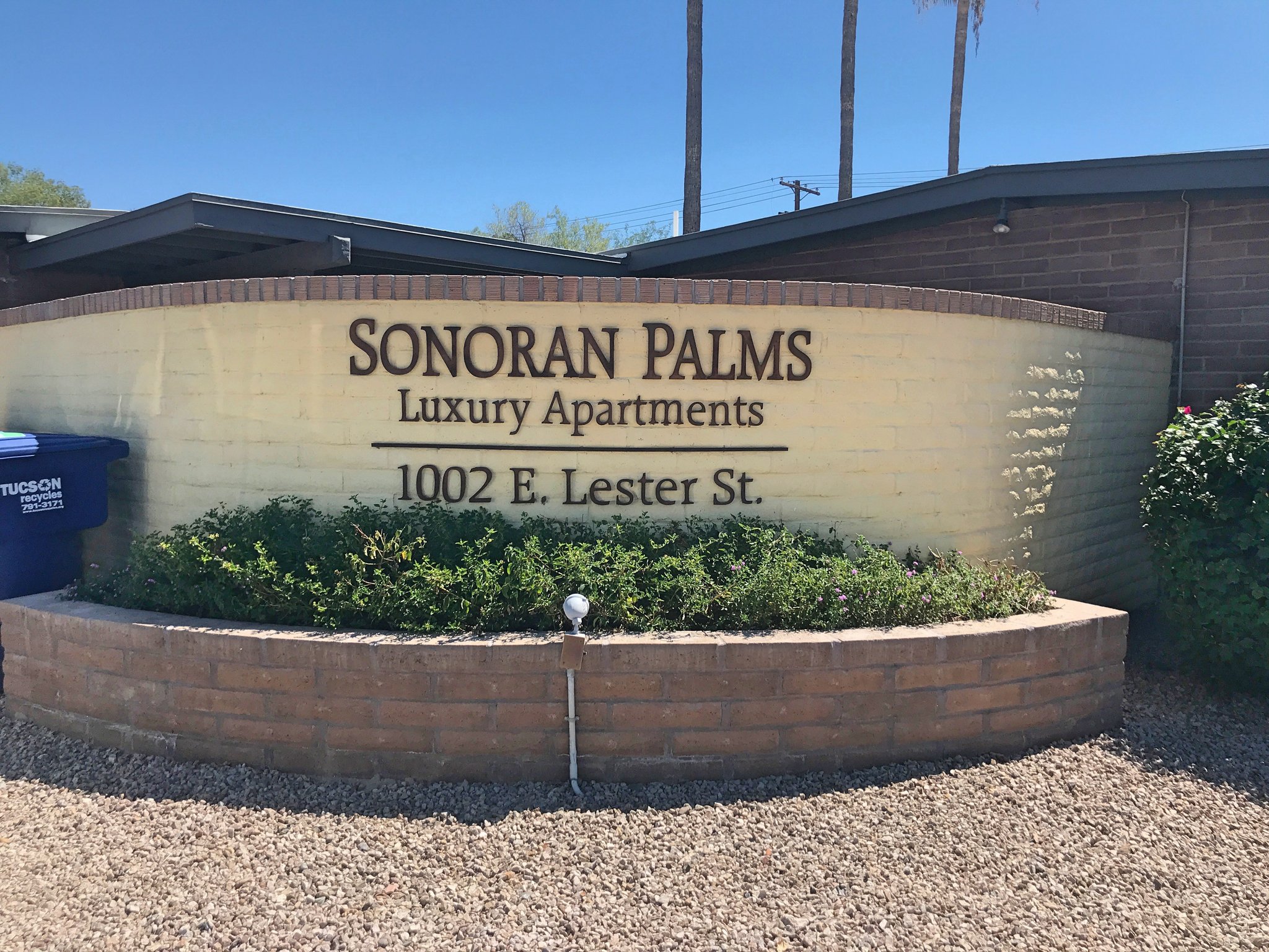 Tucson Apartment: 1002 E Lester St