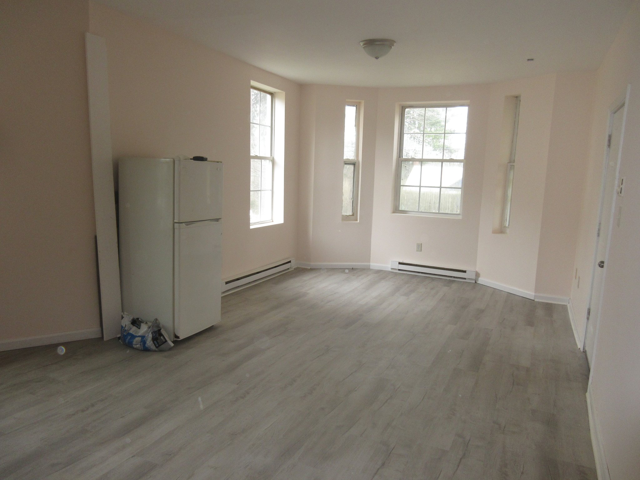 Liberty Apartment: 76 Champlin Ave.