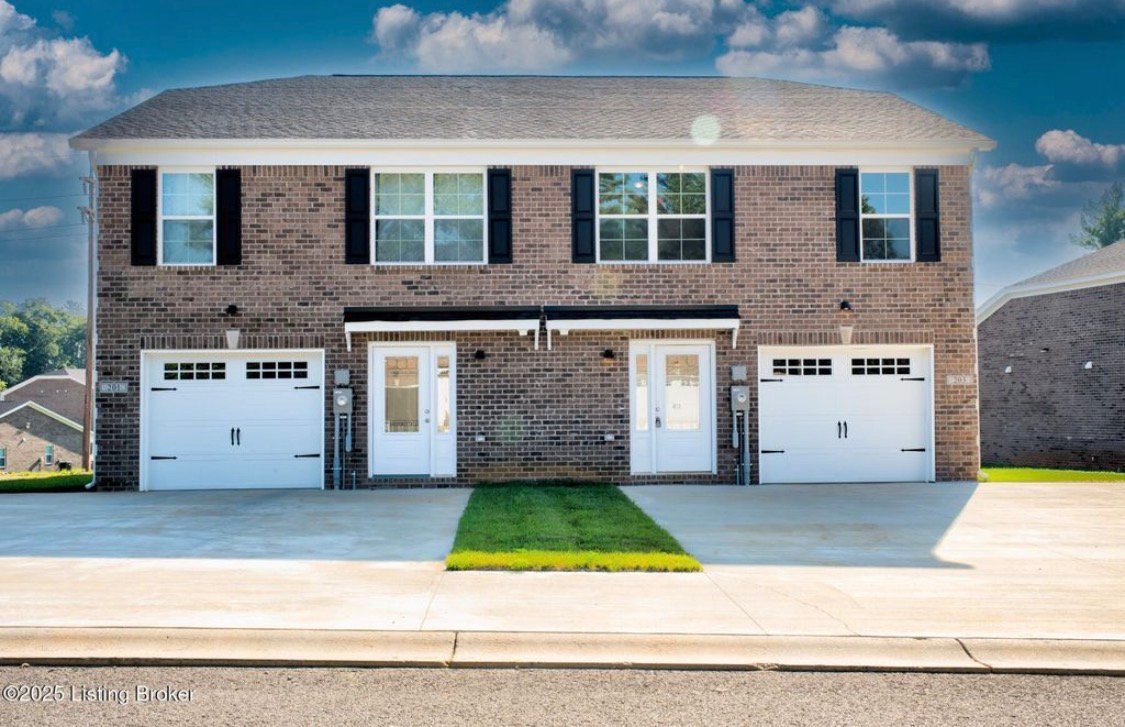 Vine Grove Multiplex: 203 Dixon Cir