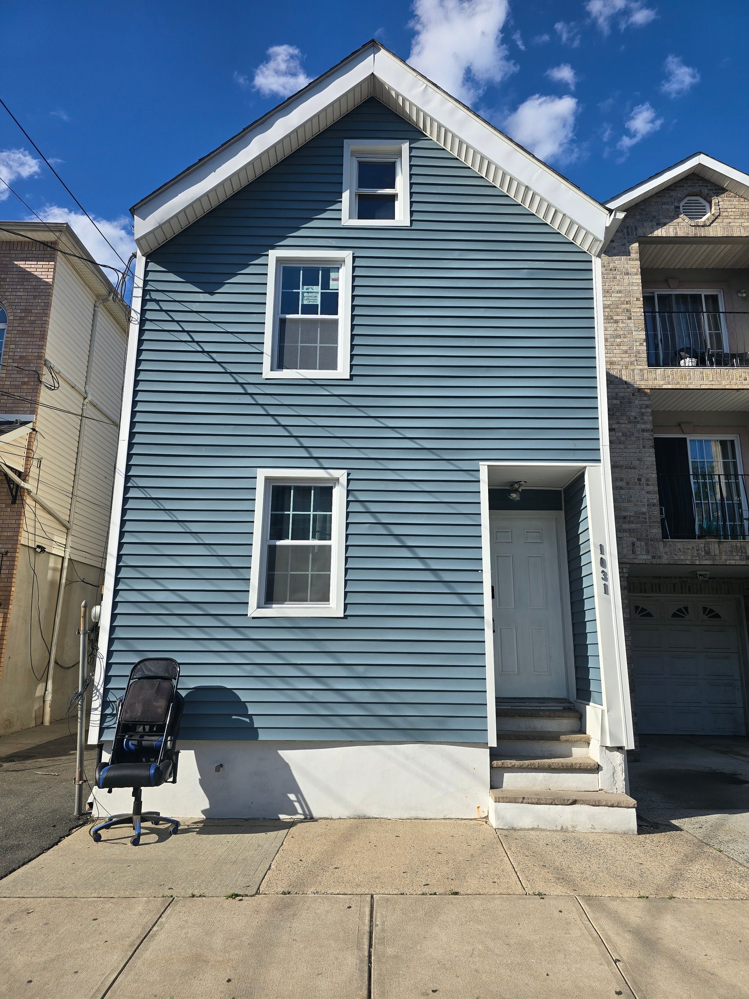 Elizabeth Multiplex: 1031 Flora St