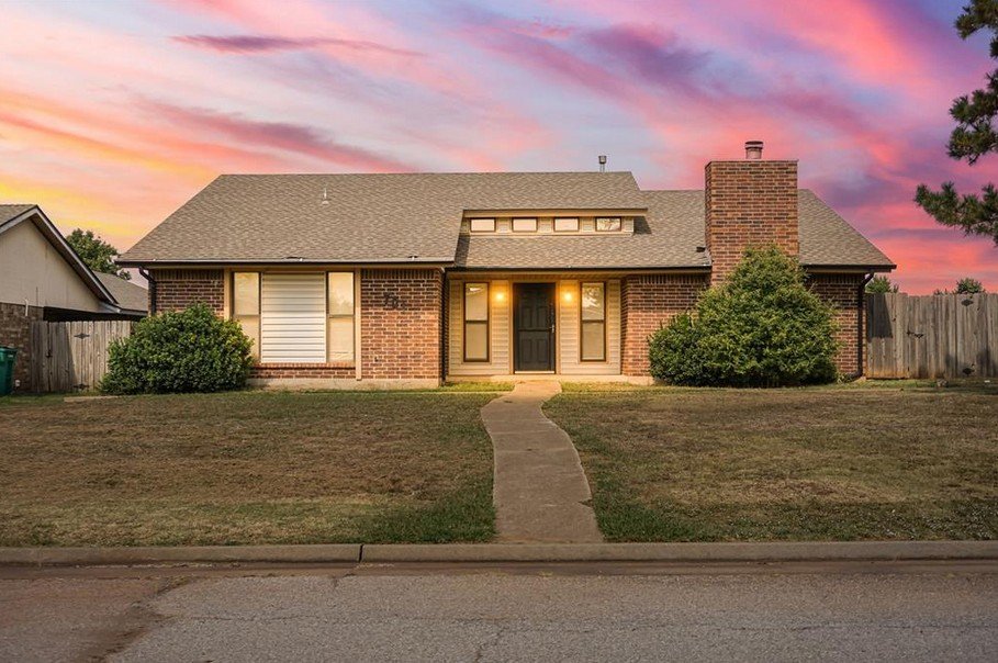 Edmond House: 701 NW 141st Street