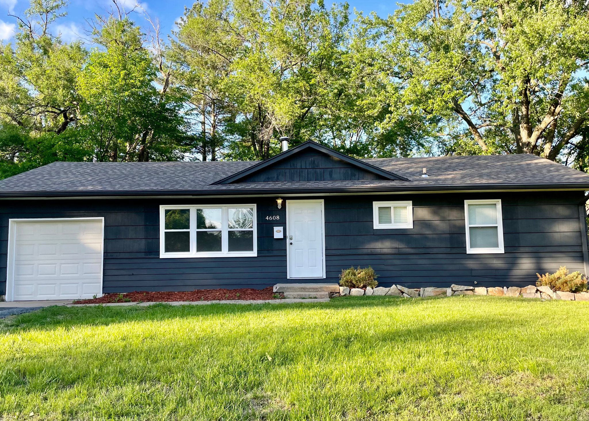 Kansas city House: 4608 E 113th Ter.