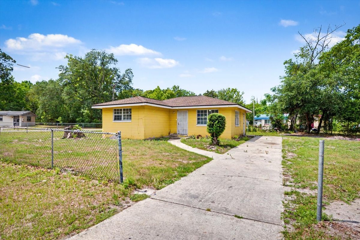 jacksonville House: 9504 waynesboro ave