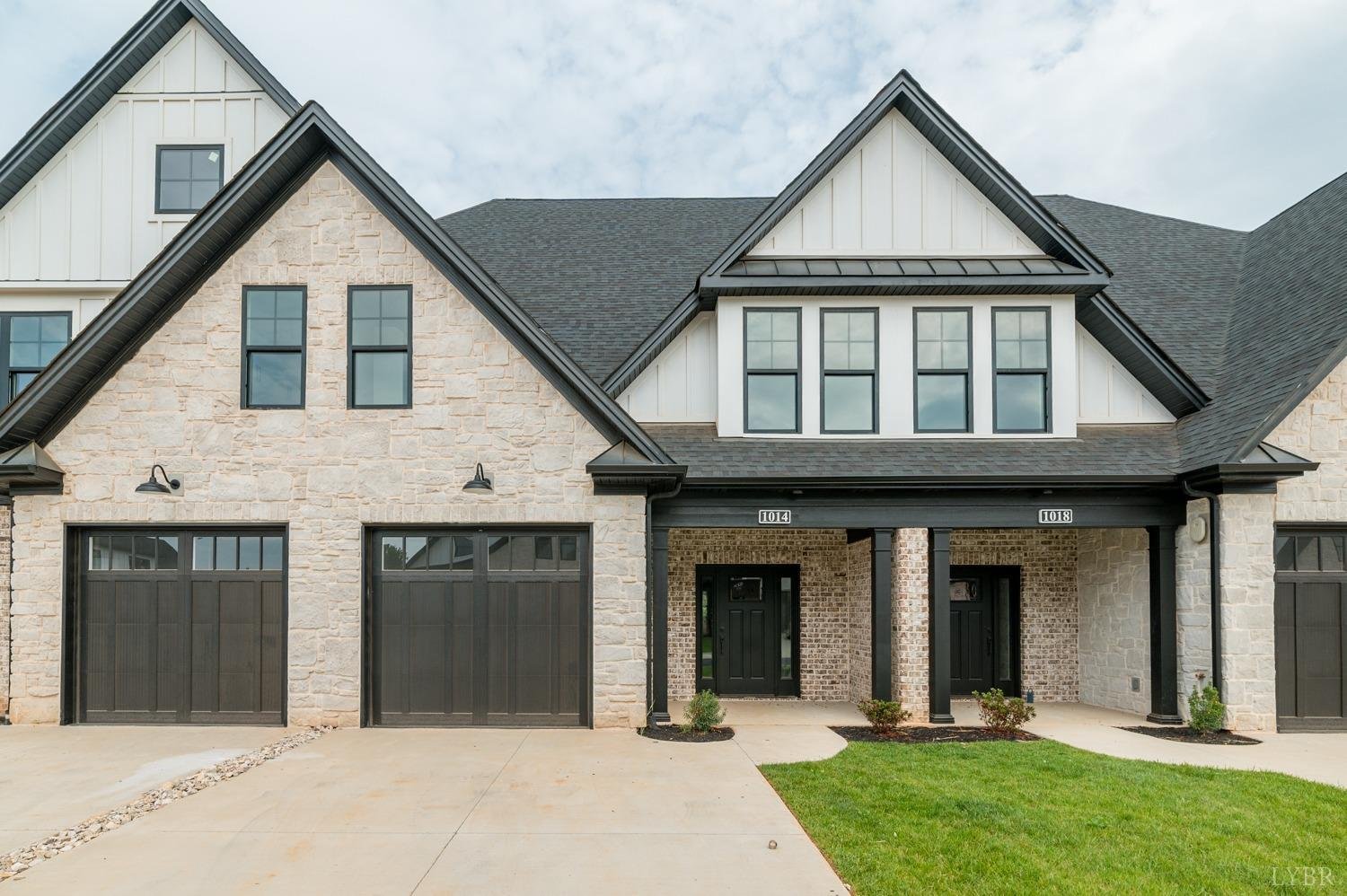 Forest Townhome: 1014 Landon Ct