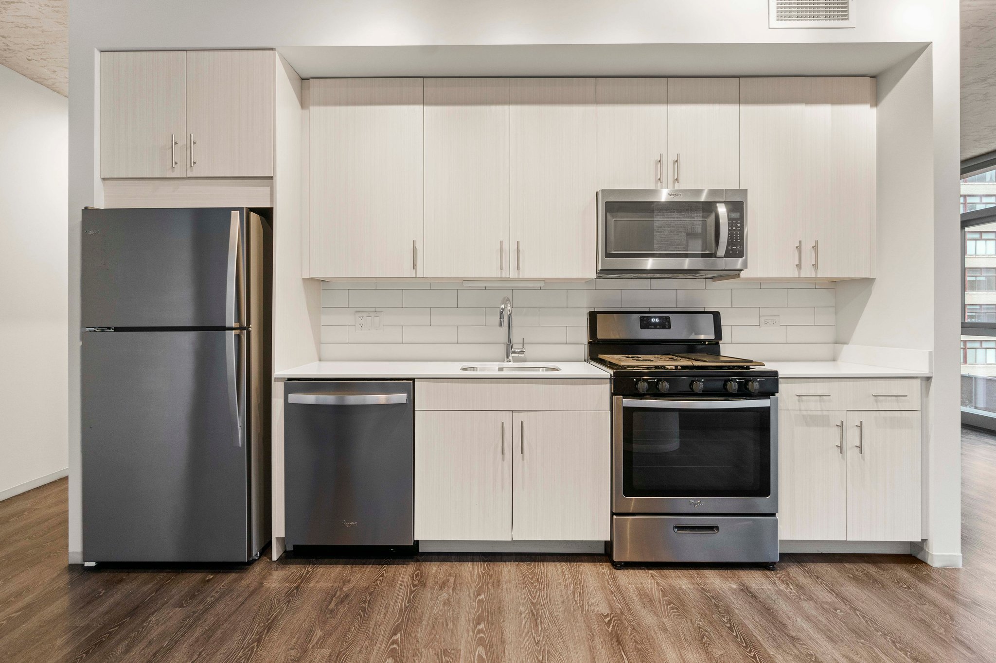 Chicago Condo: 695 S Clark St