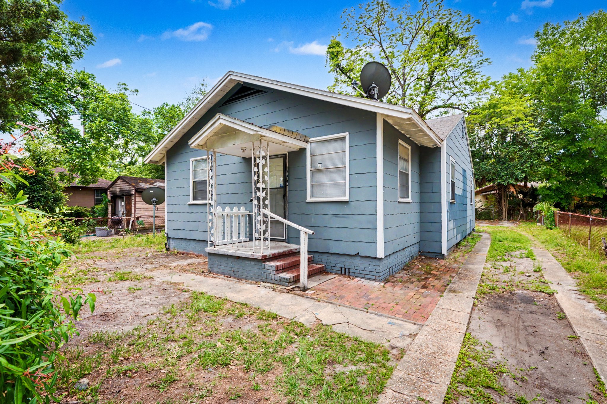 Jacksonville House: 3516 Penton St Jacksonville, FL 32209