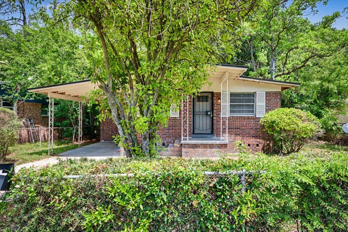 Jacksonville House: 2693 W 25th St Jacksonville, FL 32209