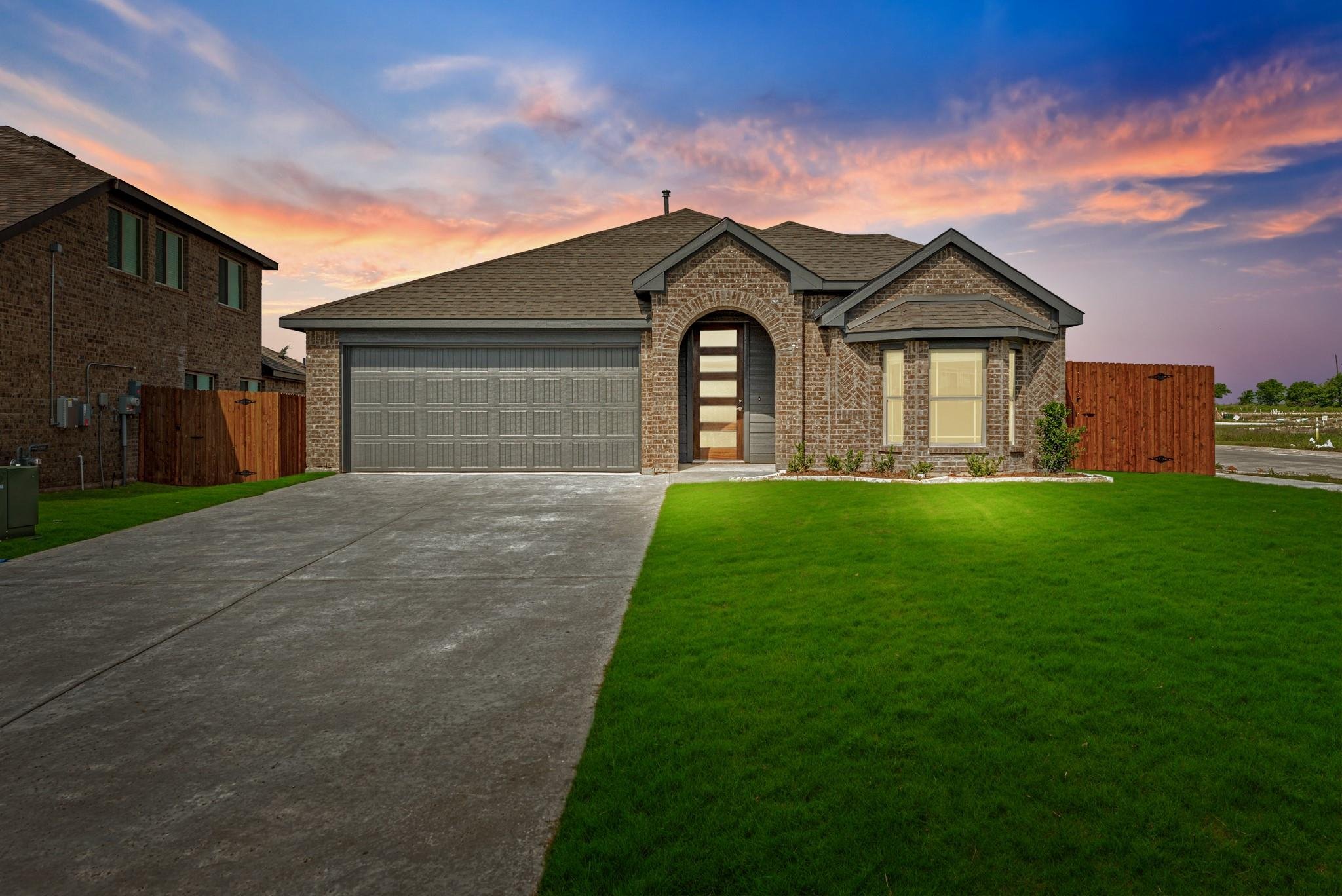 Godley House: 920 Elk Ridge Run