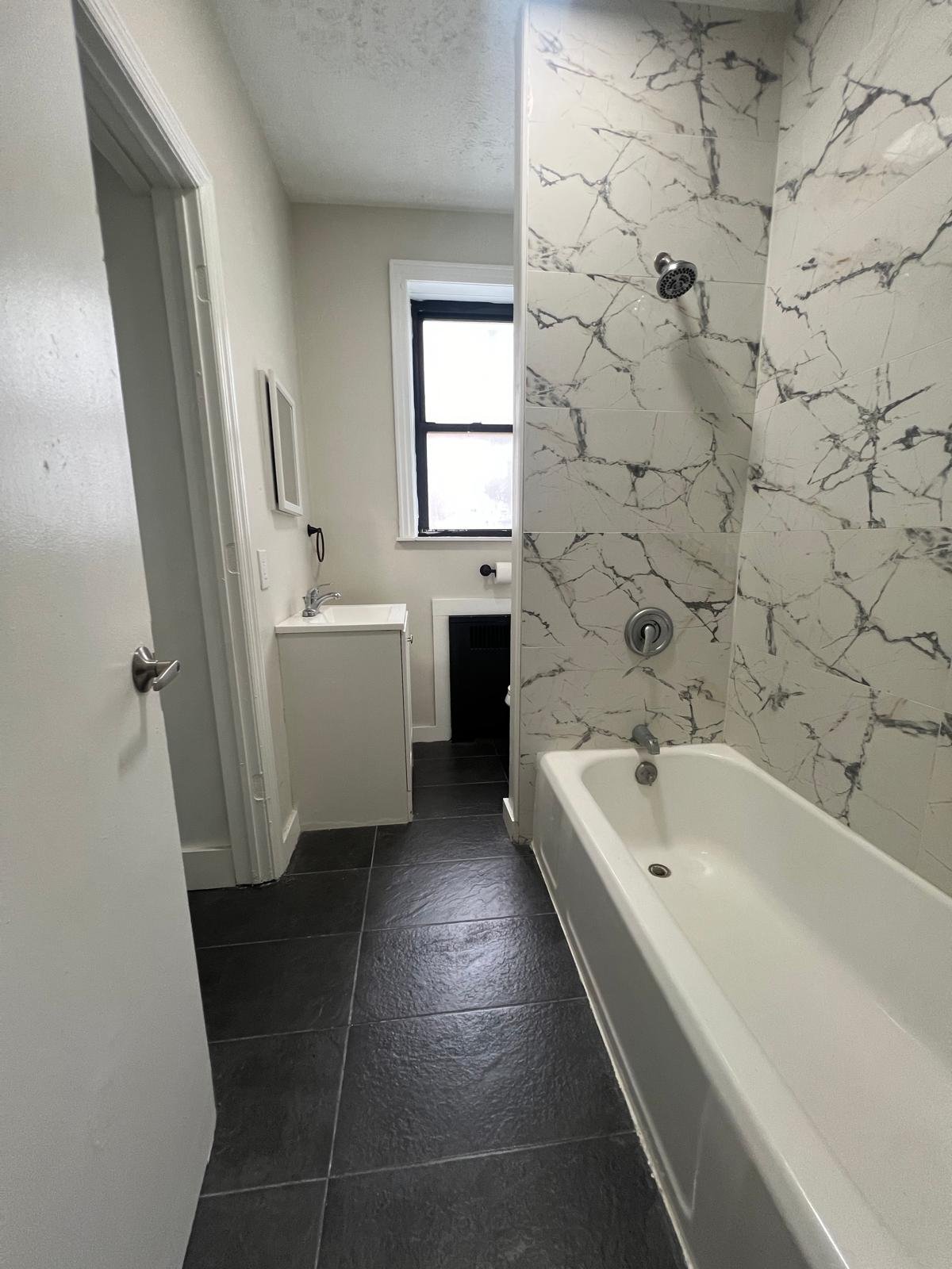 East Orange Apartment: 195 Prospect