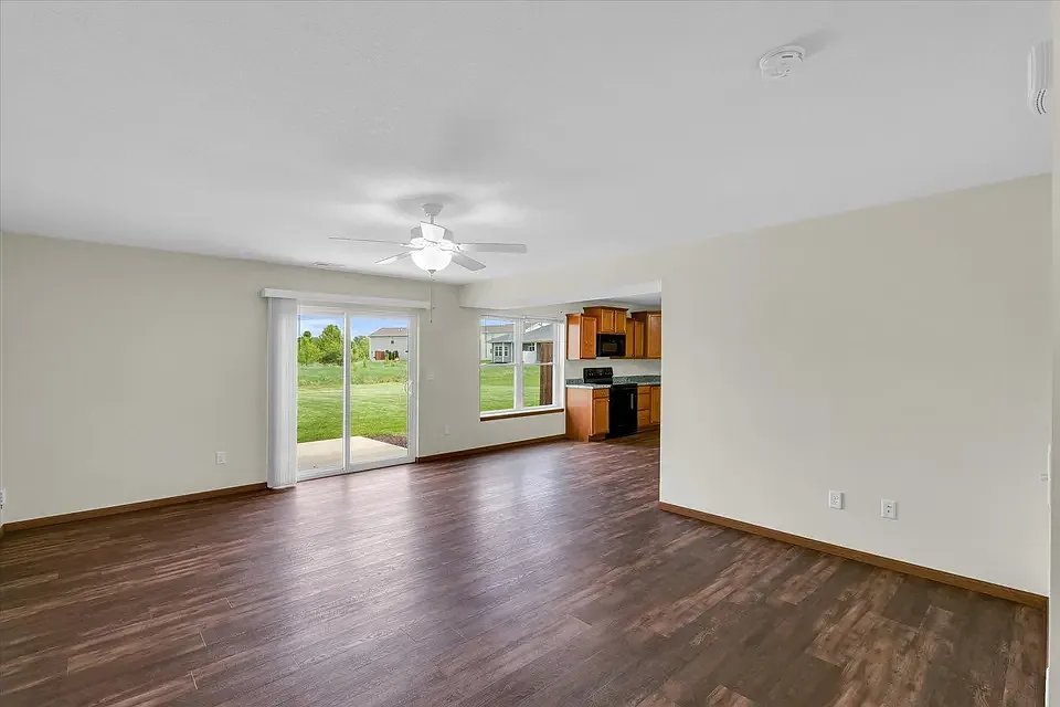 Champaign Townhome: 1509 Stonebluff ct