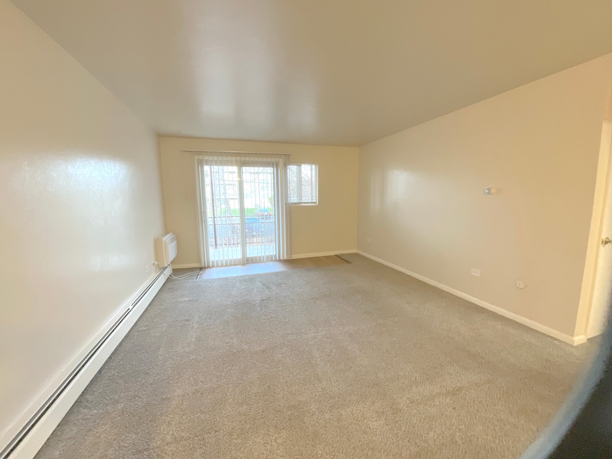 Lakewood Apartment: 1375 Everett Court