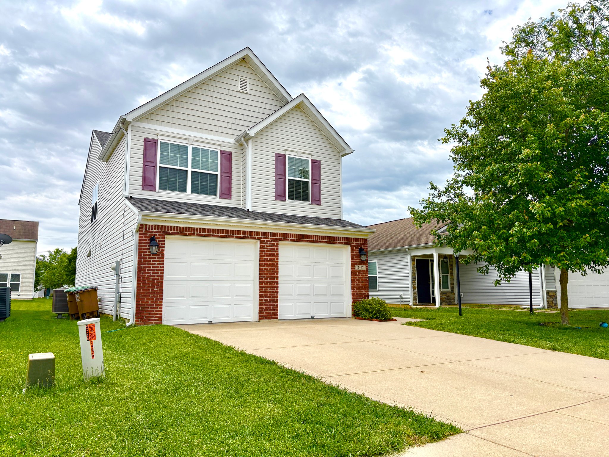 Columbus House: 2467 Middle View Dr