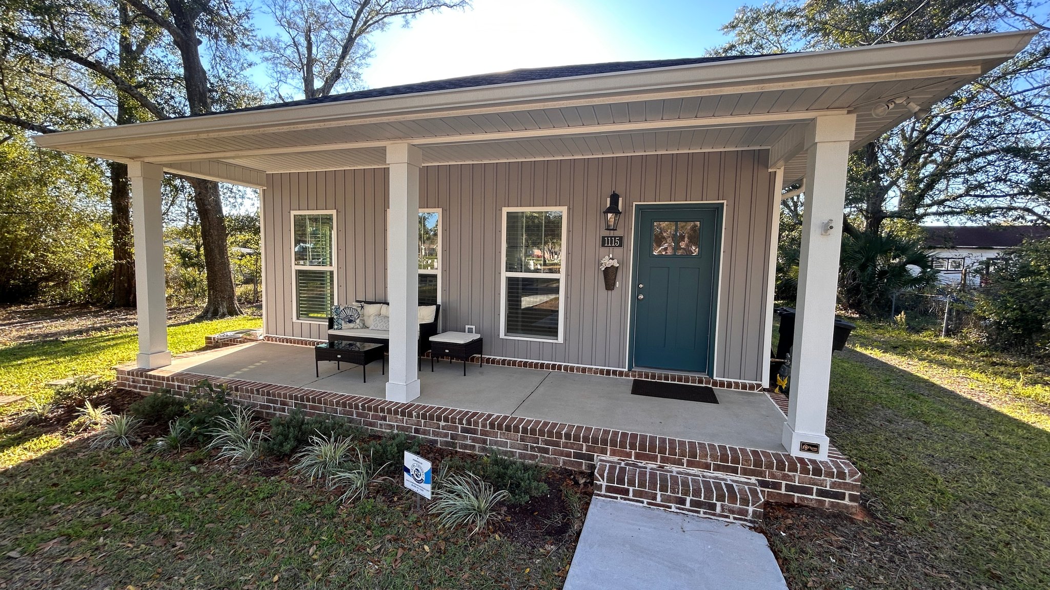 Pensacola House: 1115 N B St
