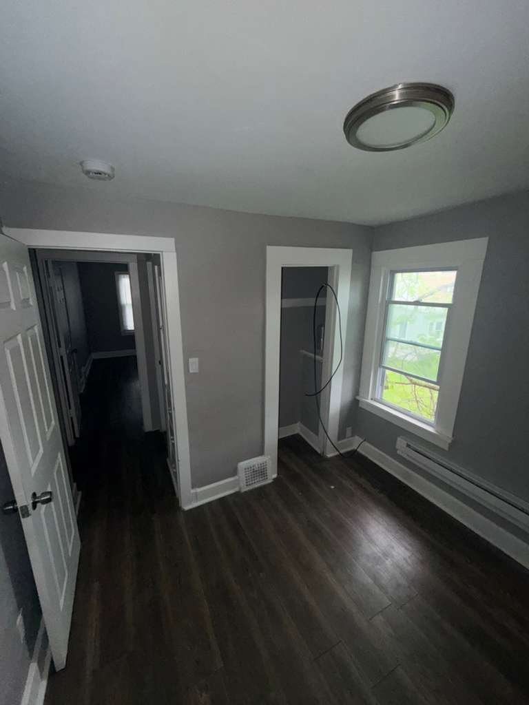 cleveland Apartment: 1185 E 167th Street Cleveland, OH 44110