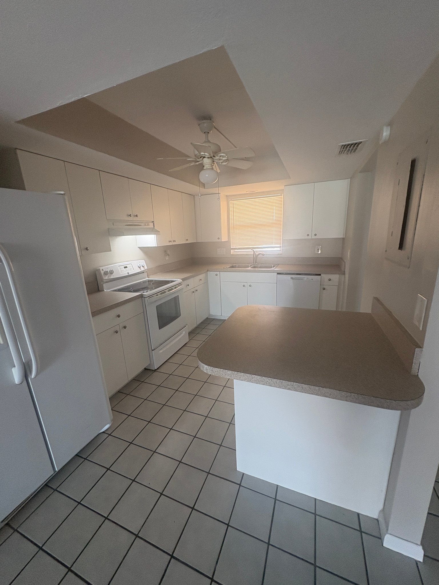 Cape Coral Apartment: 706 se 13th ct