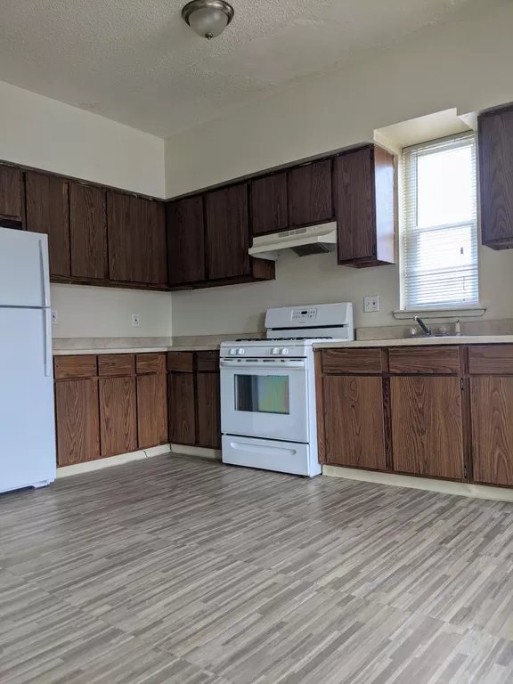 Hartford Apartment: 43 Lenox St