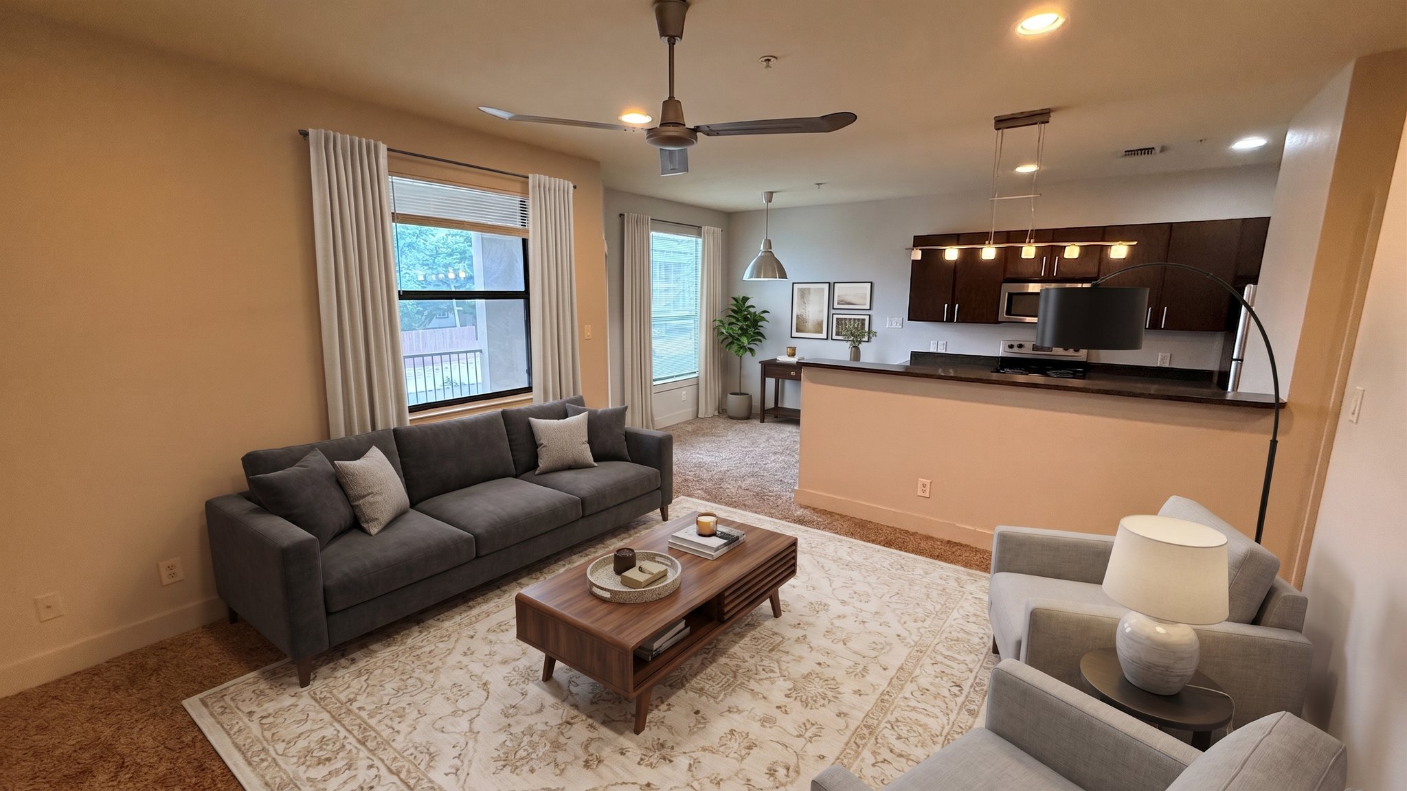 San Antonio House: 6201 Grissom Rd