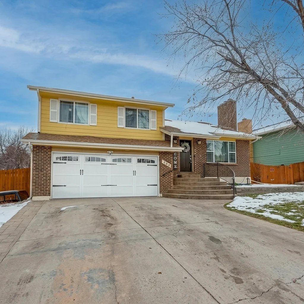 Aurora Other: 504 S Laredo Circle