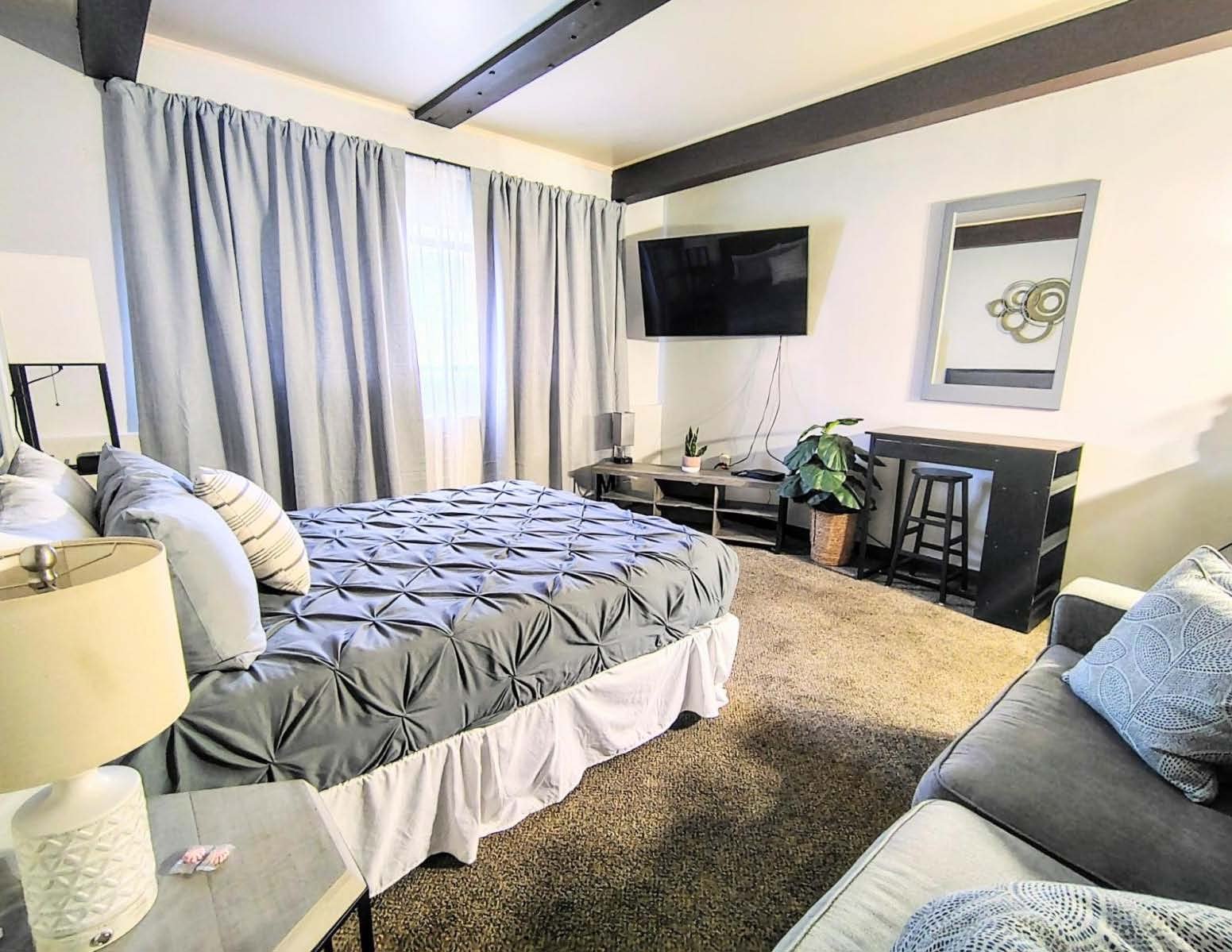 Great Falls Other: 526 2nd Ave N
