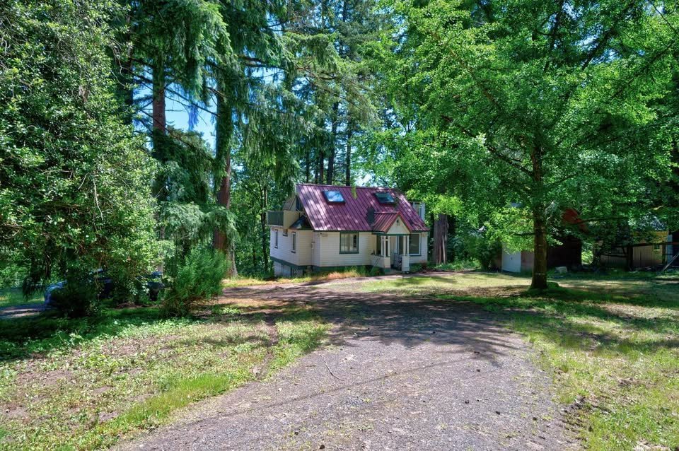 Oregon City House: 20078 S Henrici Rd