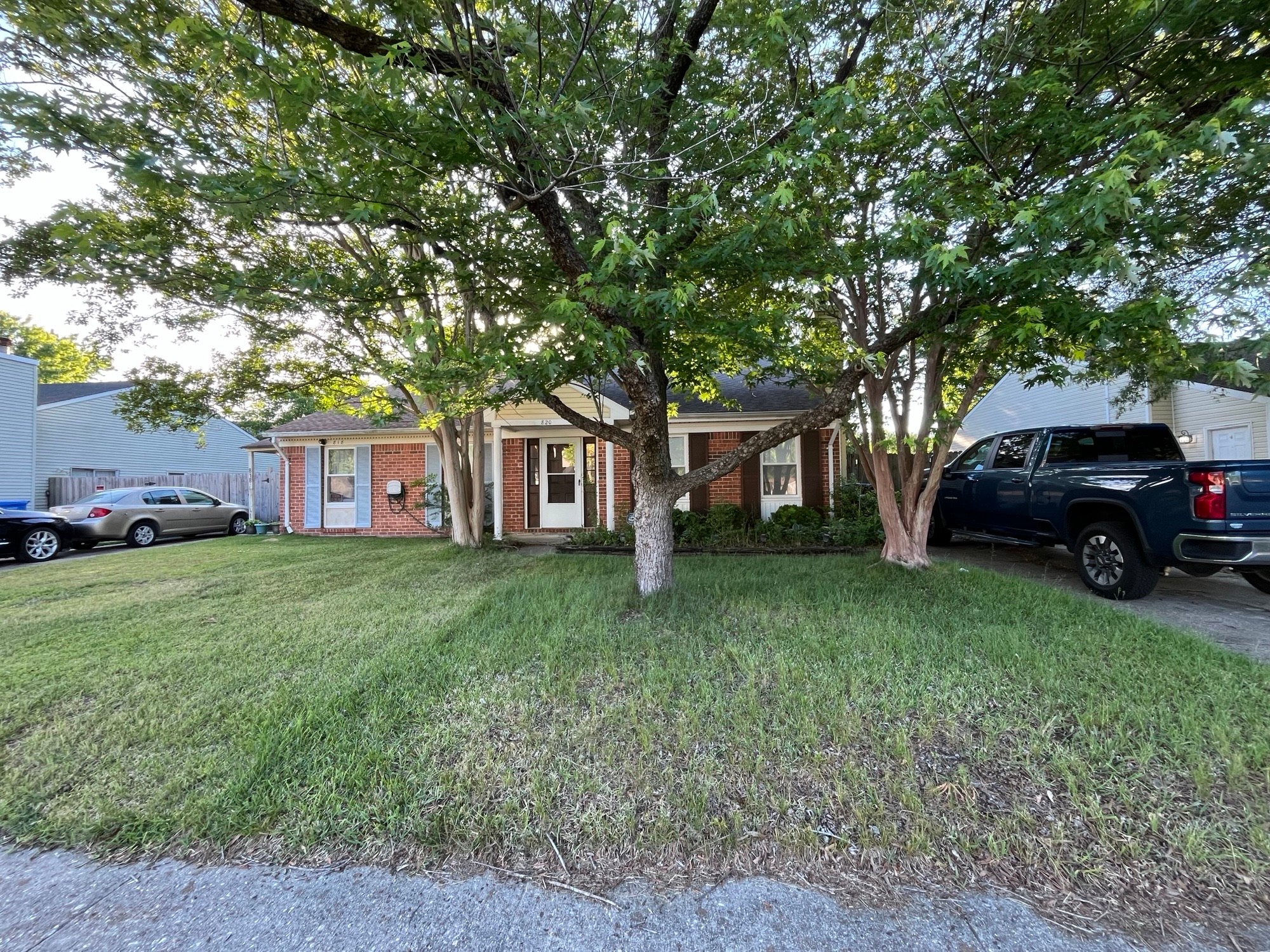 Chesapeake Townhome: 820 Pine View Lane