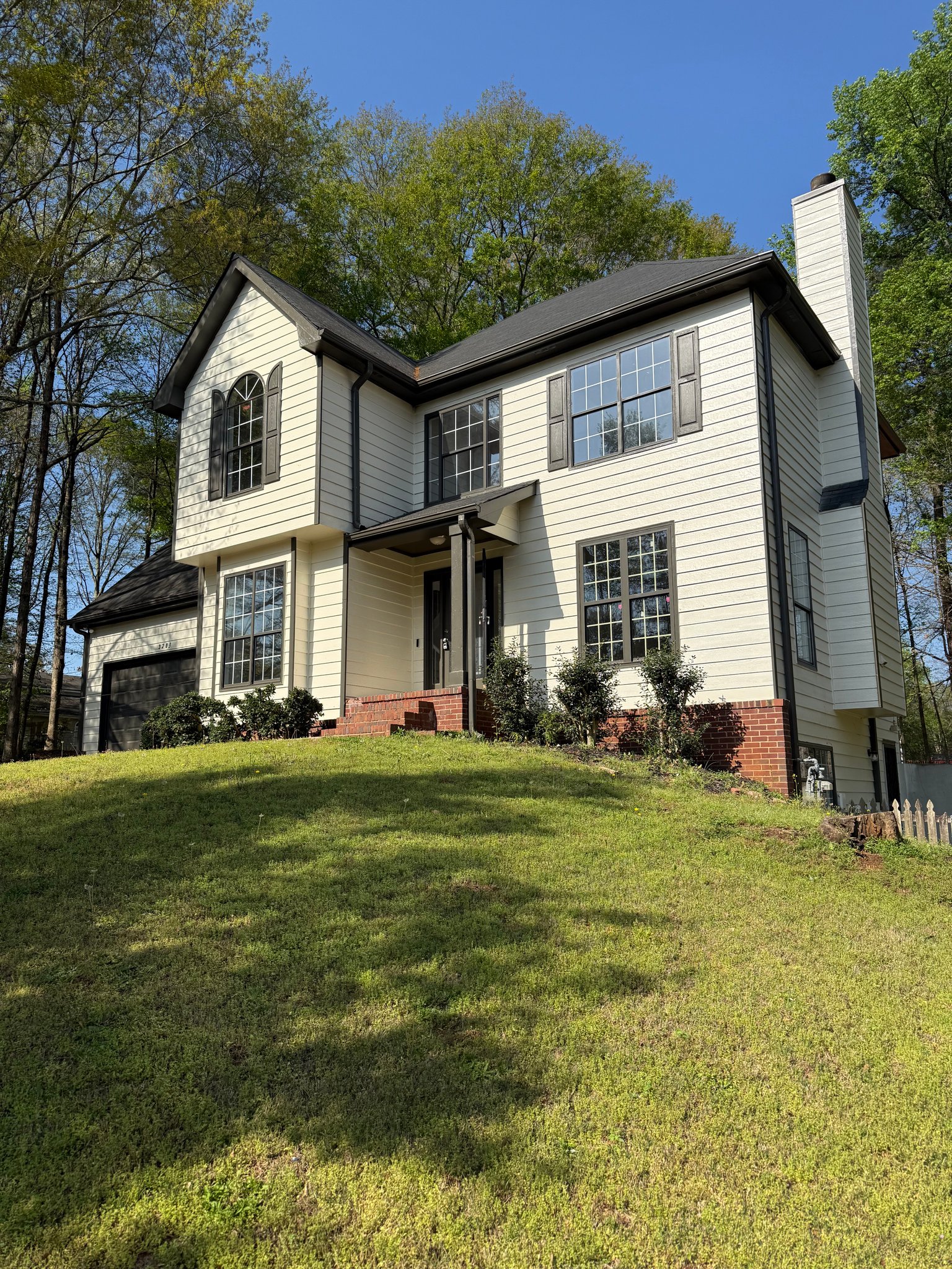Conyers House: 3203 Beuhlah Way SE