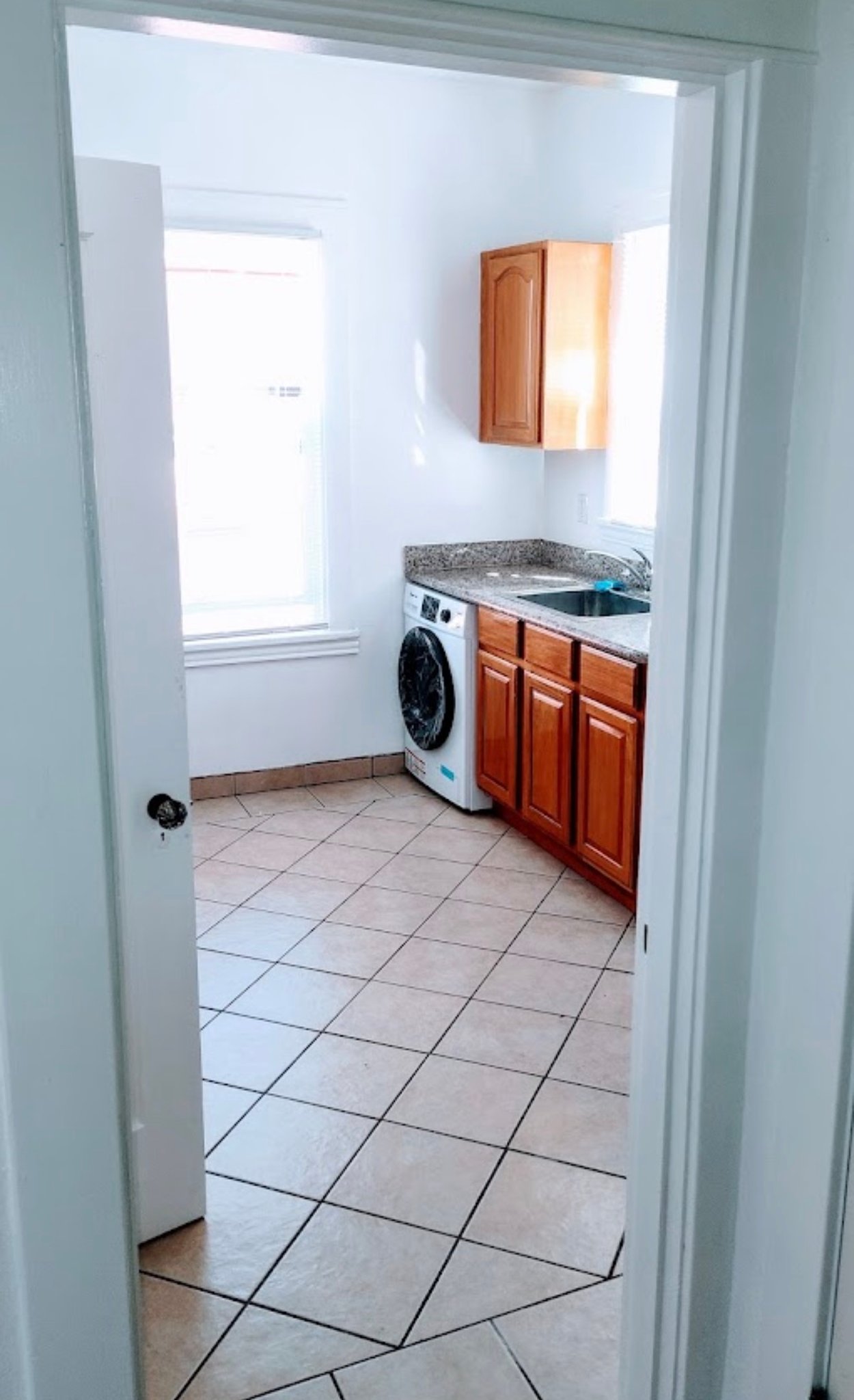 Berkeley Apartment: 2226 Channing Way