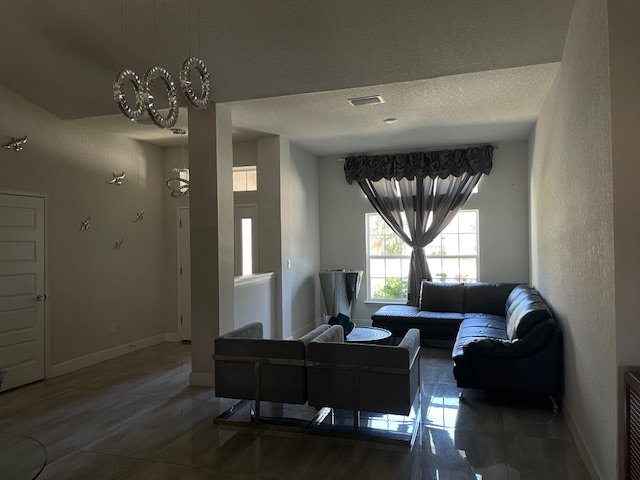 Beverly Hills House: 1848 W Mesa Verde Drive