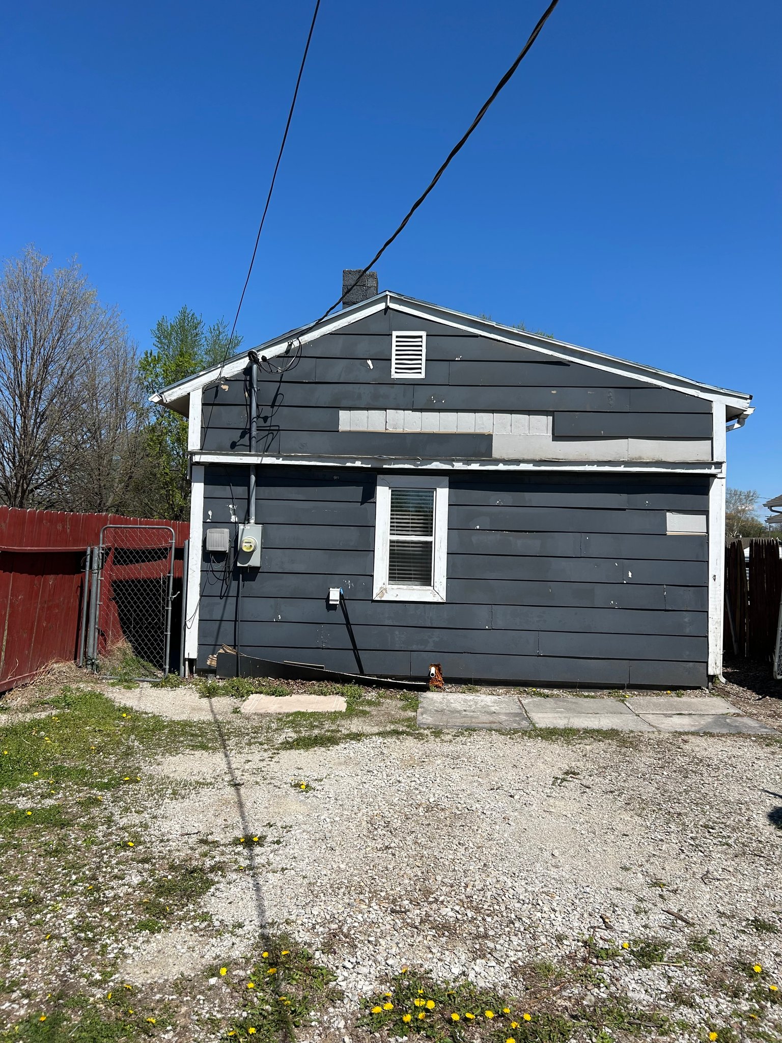 Madison House: 2032 Milan Ave