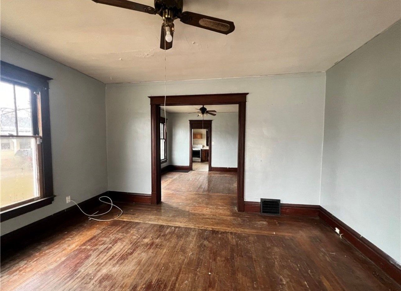 Decatur House: 602 E Decatur St.