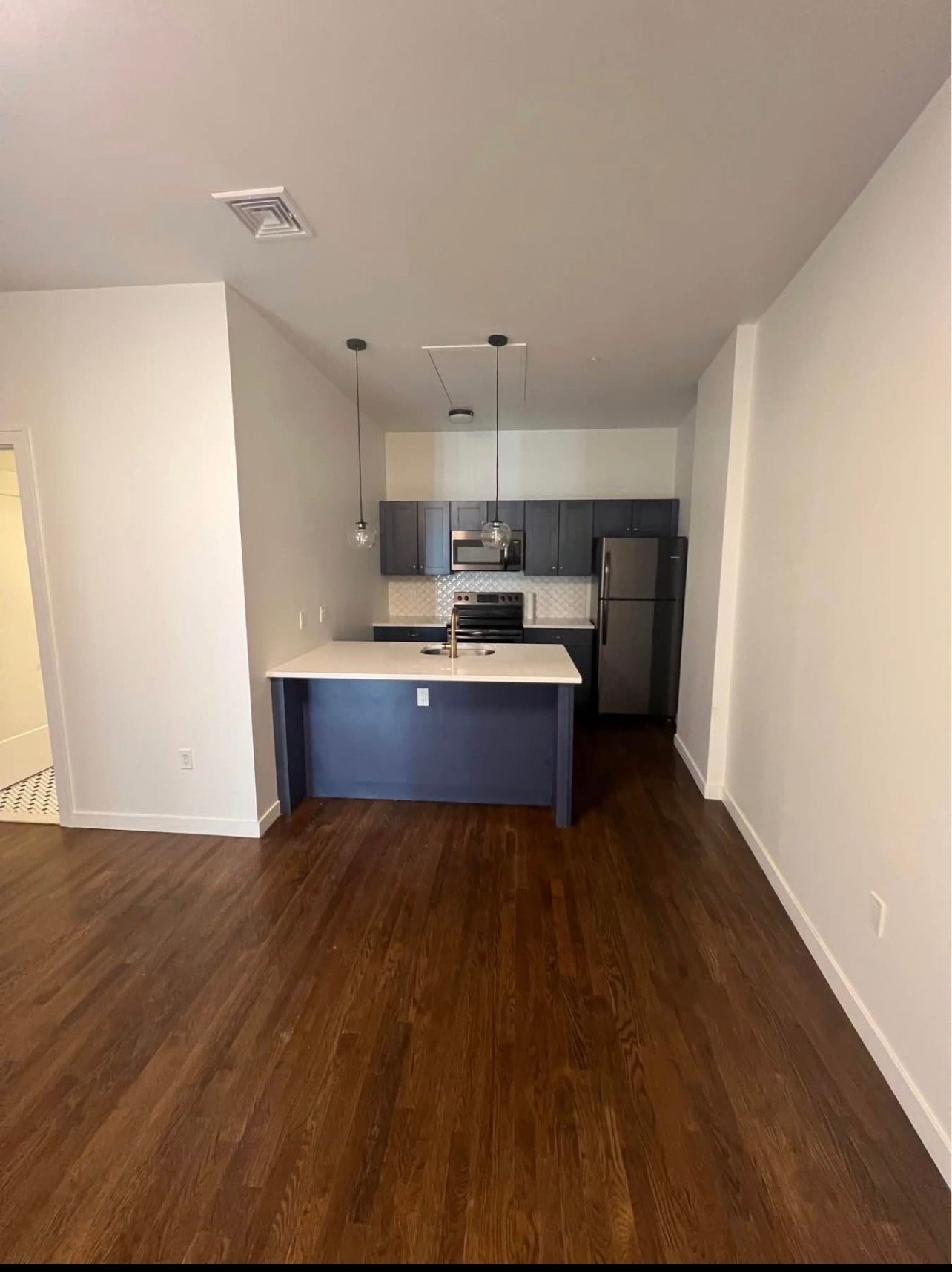 New Britian Apartment: 136 Main st
