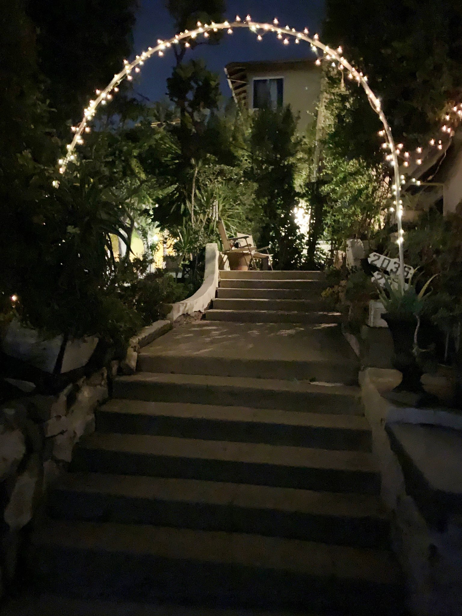 los angeles Apartment: 2032 vista delmar