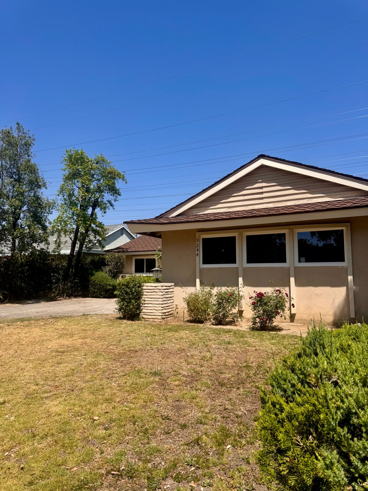 Northridge House: 9244 Crebs Ave