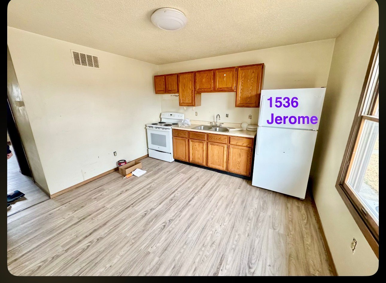East Saint Louis Townhome: 1524 Jerome Ln