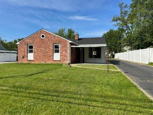 Lansdale House: 1007 E Main St
