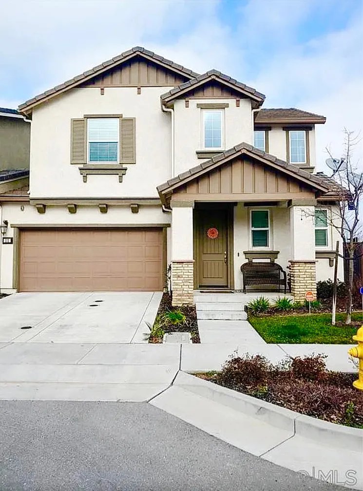 Gilroy House: 11 Takko Machi Ln
