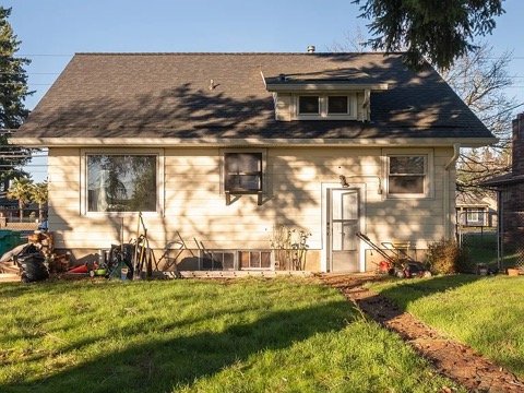 Portland House: 11020 ne glisan st