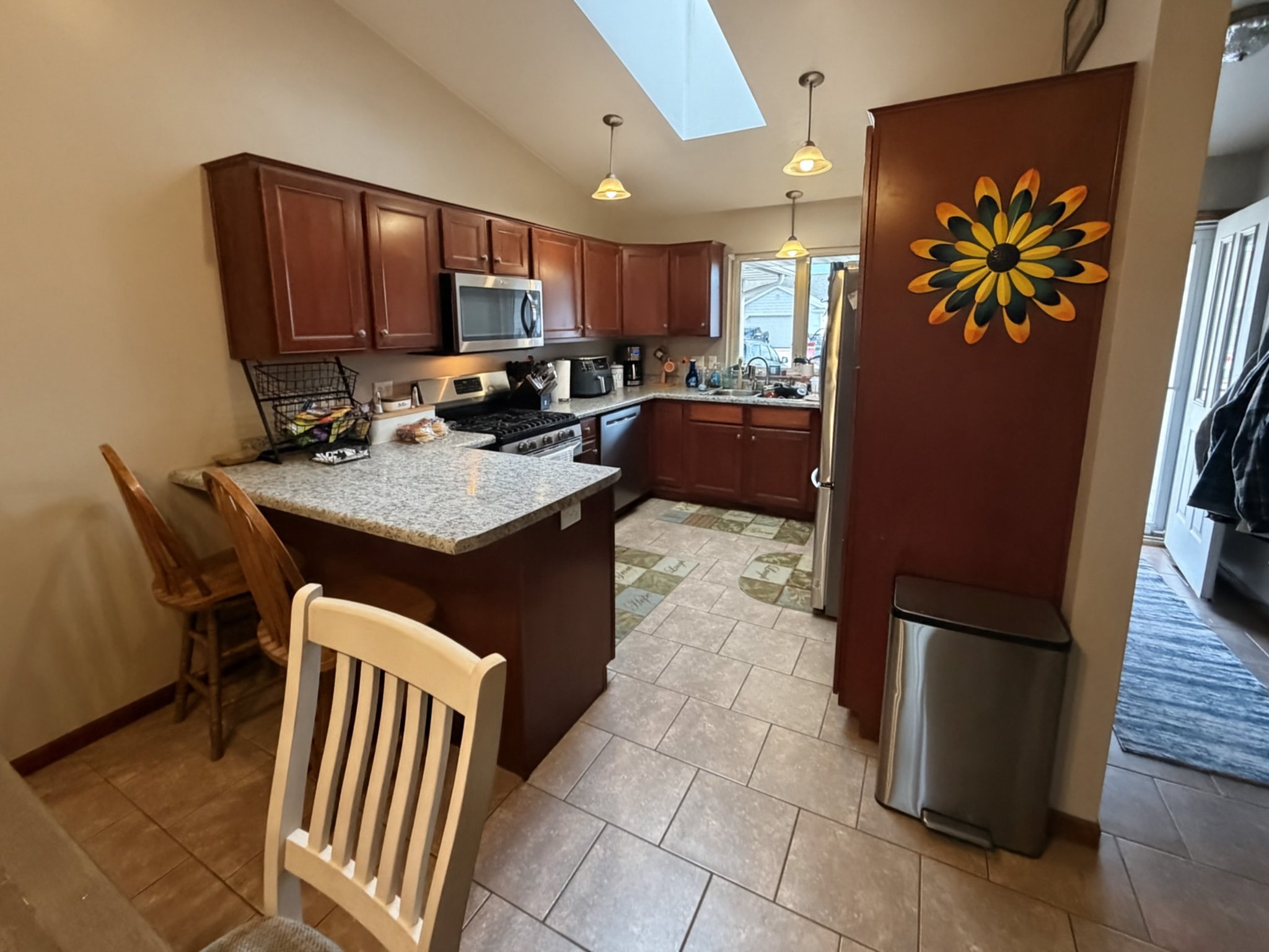 Seymour Multiplex: 1303 Trailside Terrace