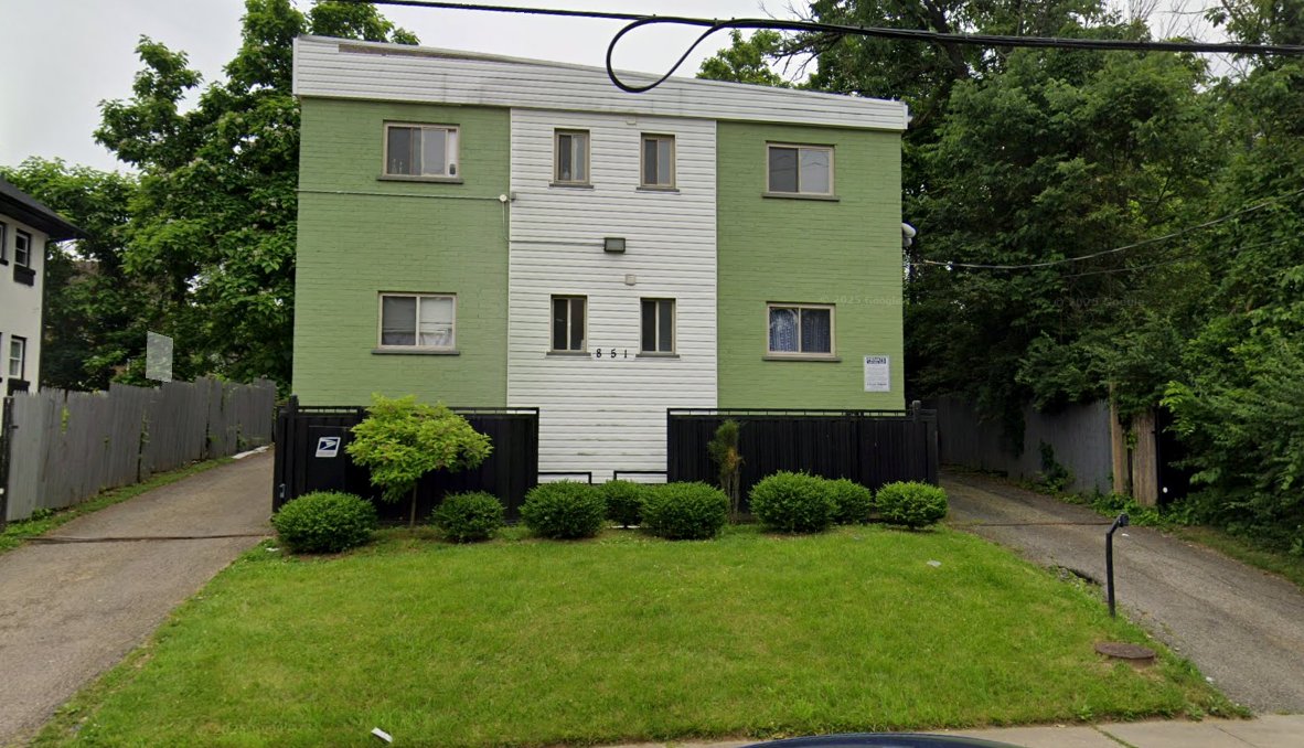 Cincinnati Apartment: 851 Glenwood Avenue