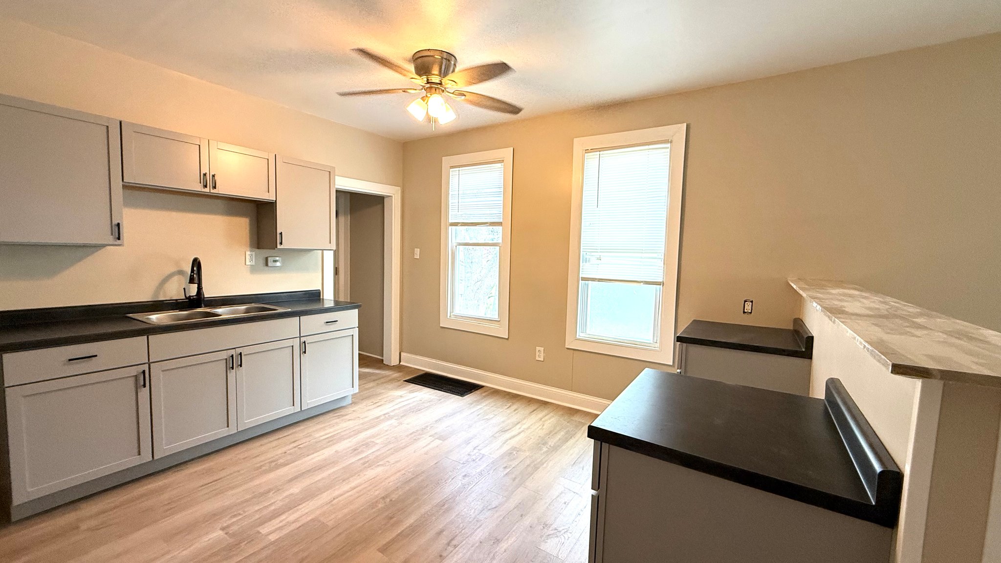 Milwaukee House: 5032 N 32nd St