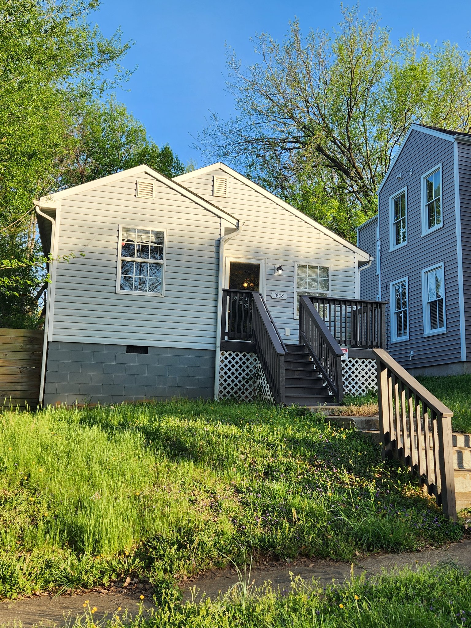 Richmond House: 1808 Edwards Ave