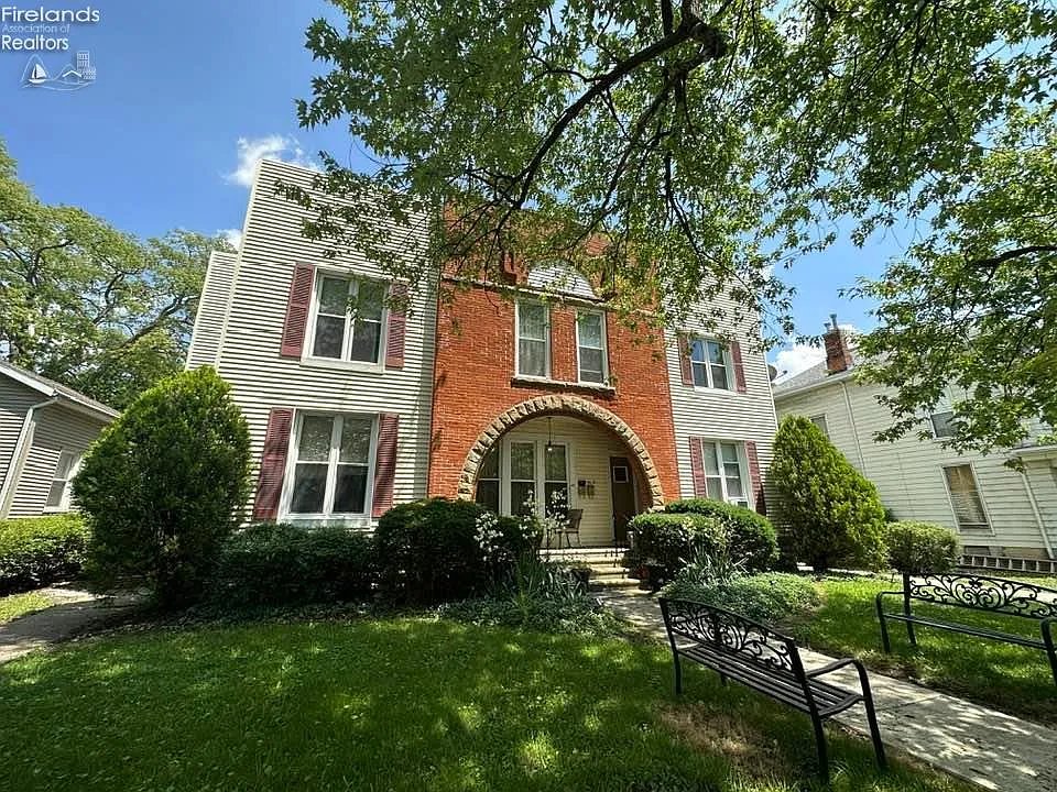 Tiffin Apartment: 38-42 N Washington St