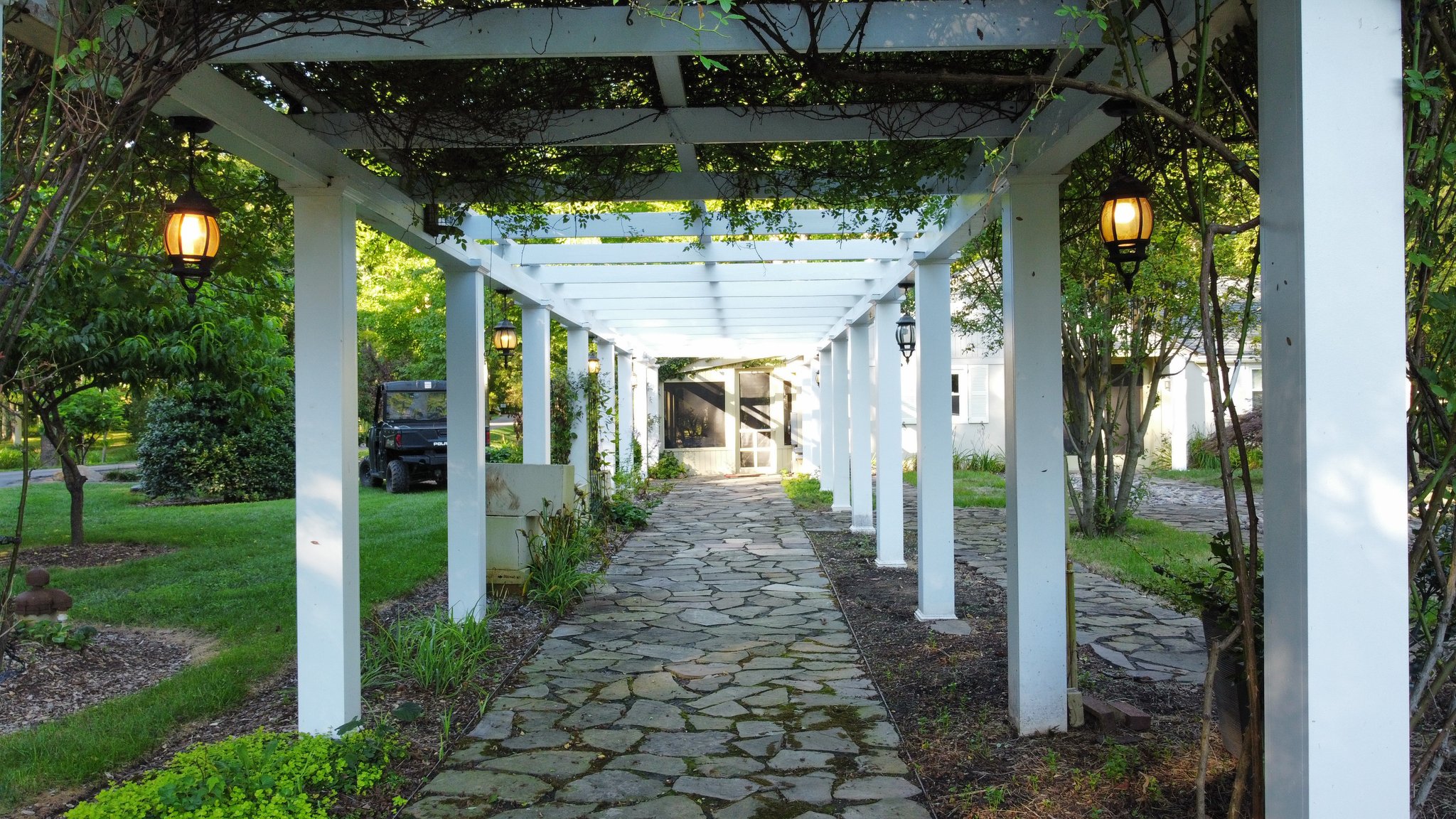 Crownsville House: 702 Defense Hwy