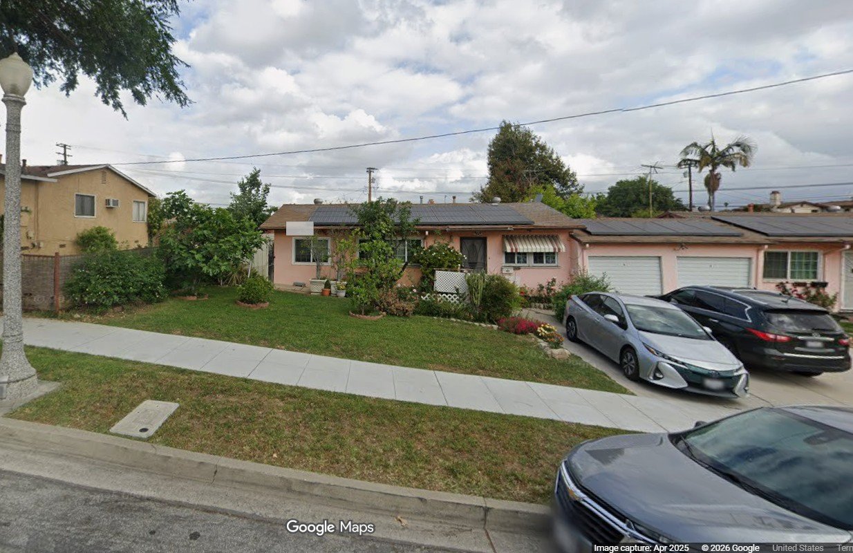 Alhambra House: 2817 Montezuma Ave