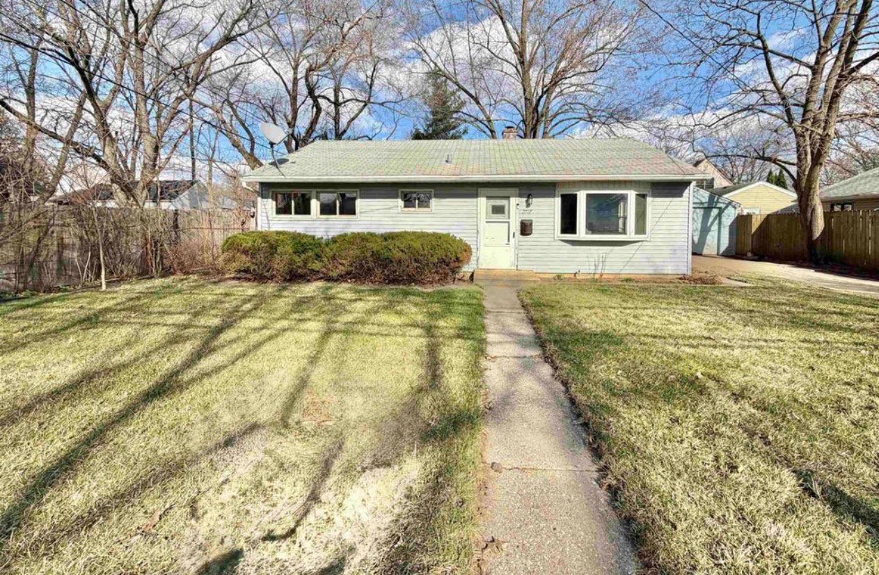 Rockford House: 2707 Ridge Ave