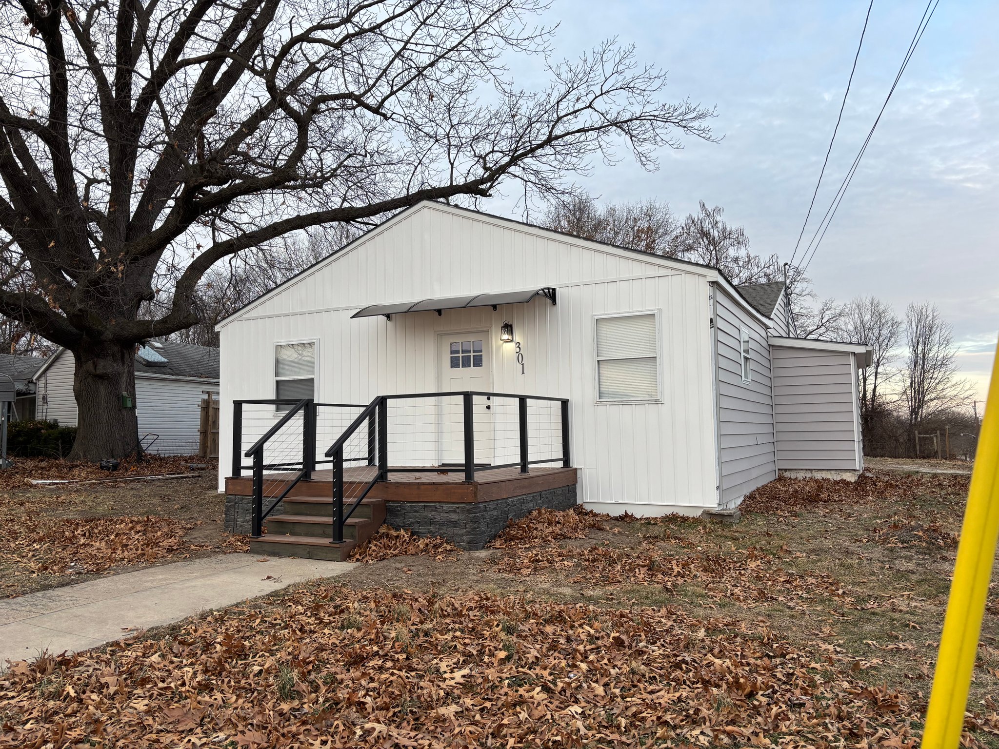 Fulton House: 301 W 14th St