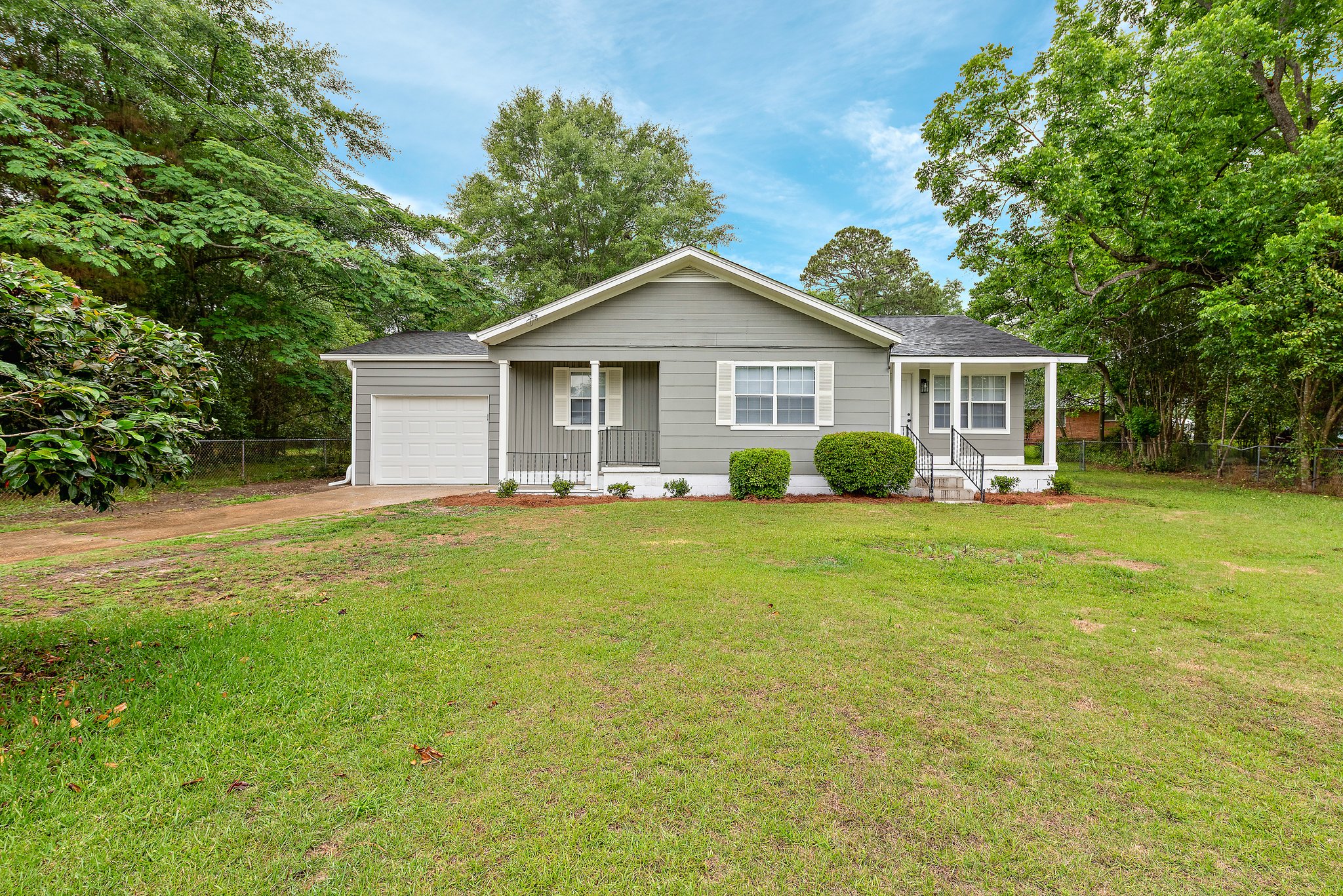 Dothan Other: 128 Woods Drive