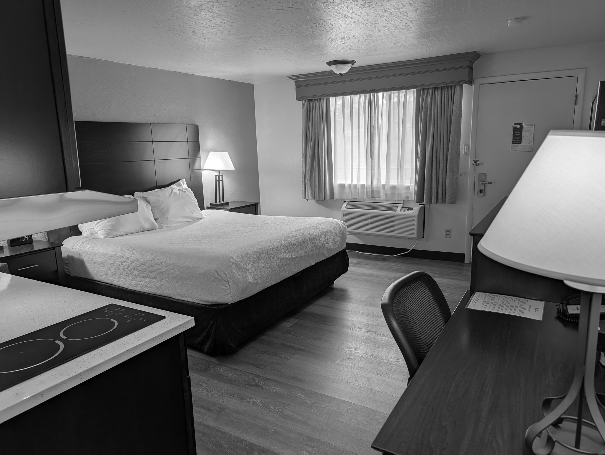 Prescott Apartment: 1317 E Gurley St
